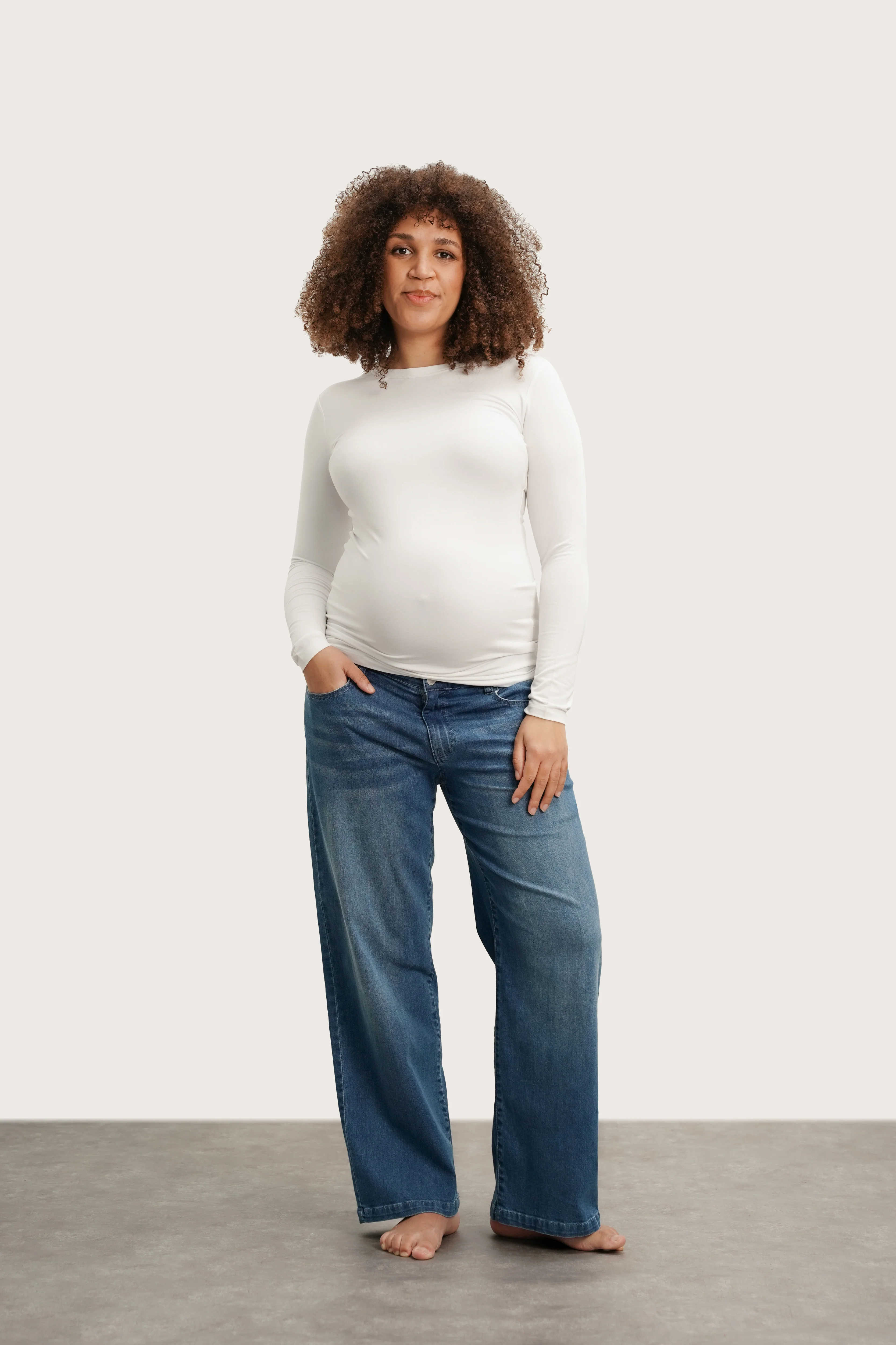 Slouch Under the Belly Denim - Image 4