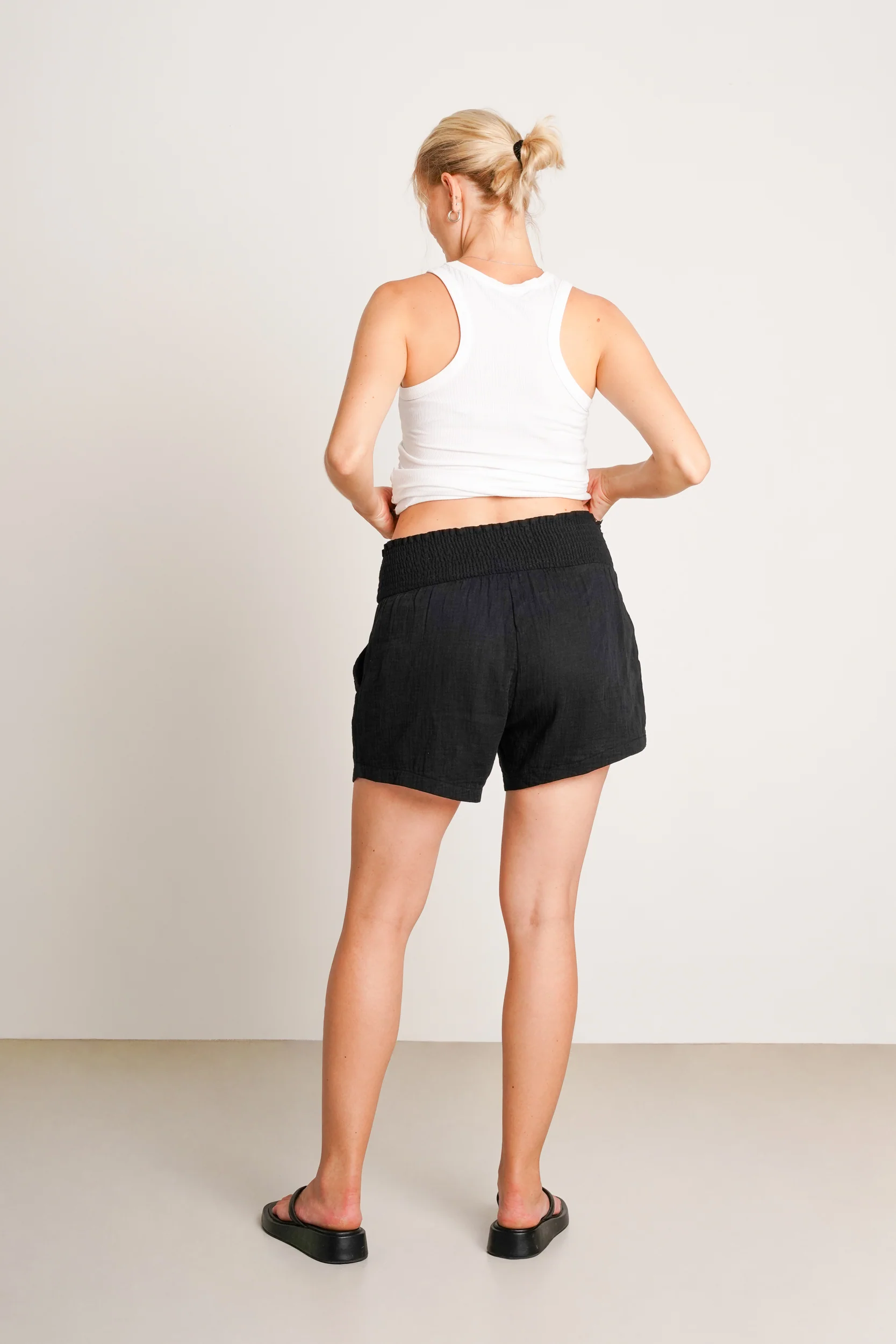 The Easy Short - Image 4